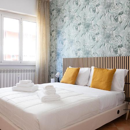 Caput Mundi Rooms - 100Mt To Metro A, Terrace, A-C, 15 Min To Center Roma Eksteriør bilde