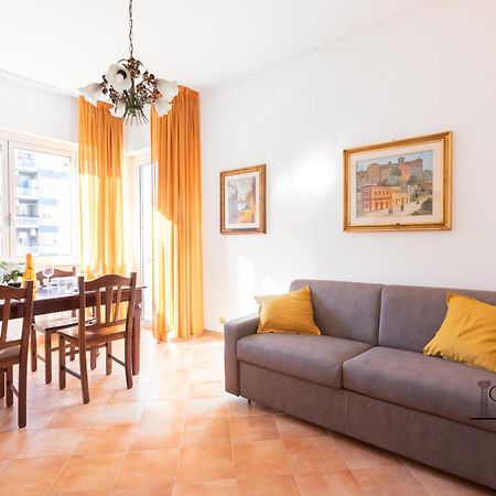 Caput Mundi Rooms - 100Mt To Metro A, Terrace, A-C, 15 Min To Center Roma Eksteriør bilde